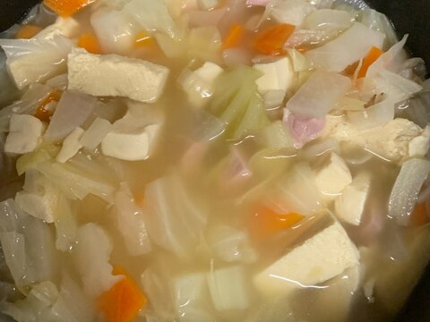 ヘルシー♪冷凍木綿豆腐と野菜のコンソメスープ